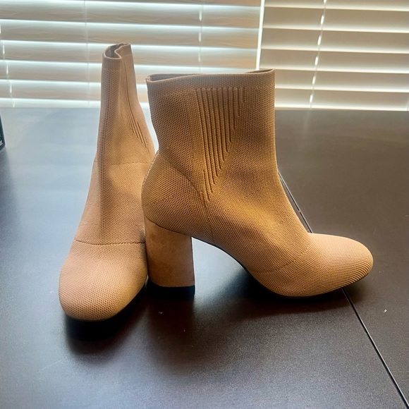 MIA Braxton Block Heel Boot - Picture 7 of 8